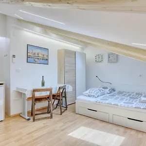  Apartman Light In Horvátország